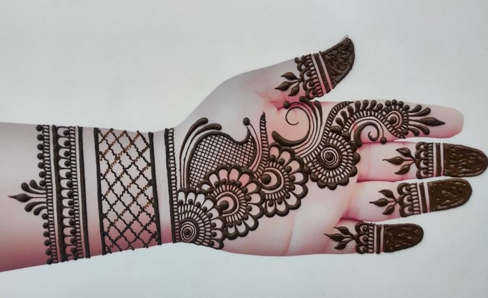 beautiful mehndi royal front hand mehndi design
