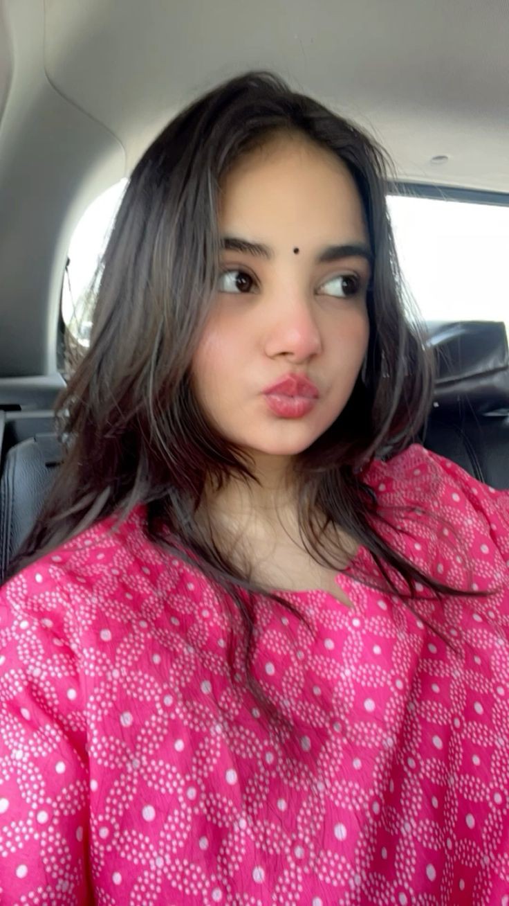 FB-Profile-Girl-DP