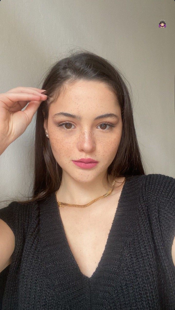 Love-Girls-Dp
