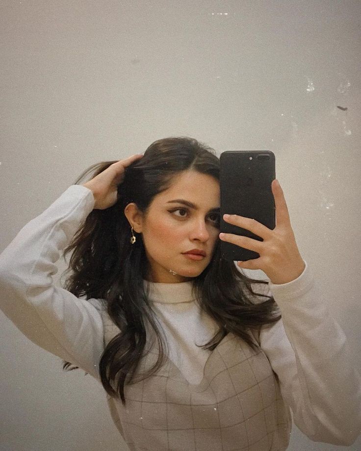 Pretty-Girl-Selfie