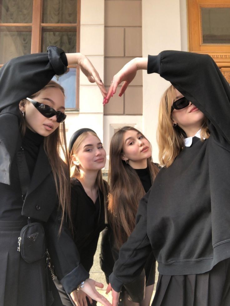 attitude-friends-group-dp