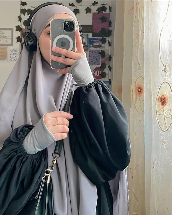 attitude-hijab-girl-dp
