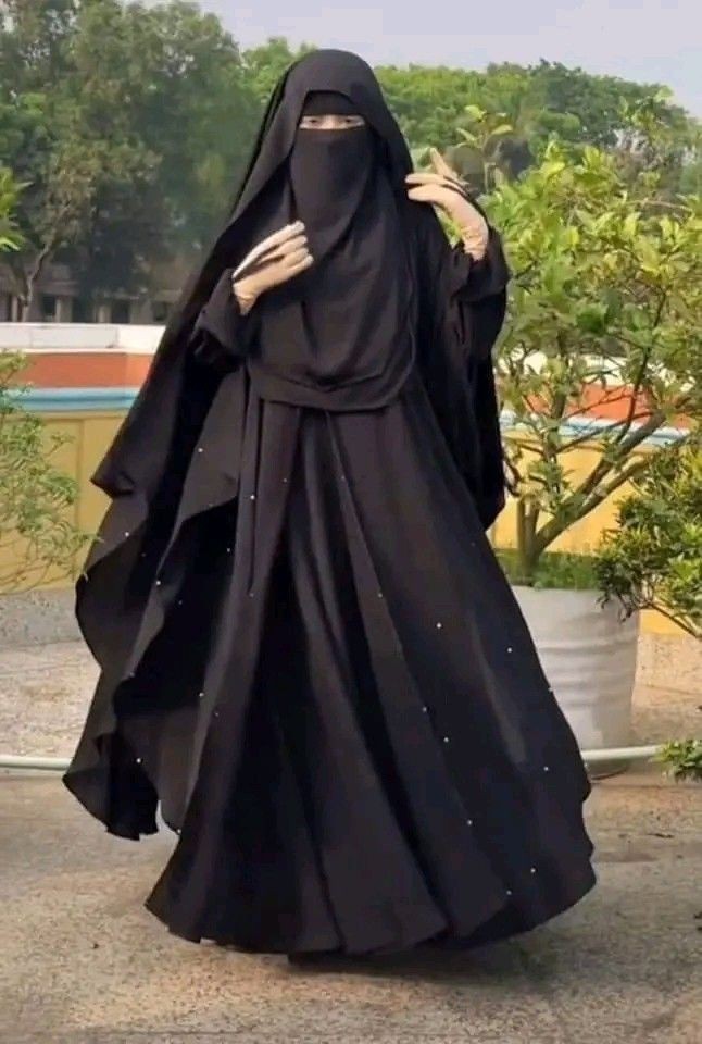 beautiful-hijab-girl-dp-for-instagram