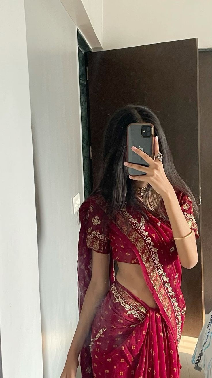 best-saree-dp-for-instagram-for-girl