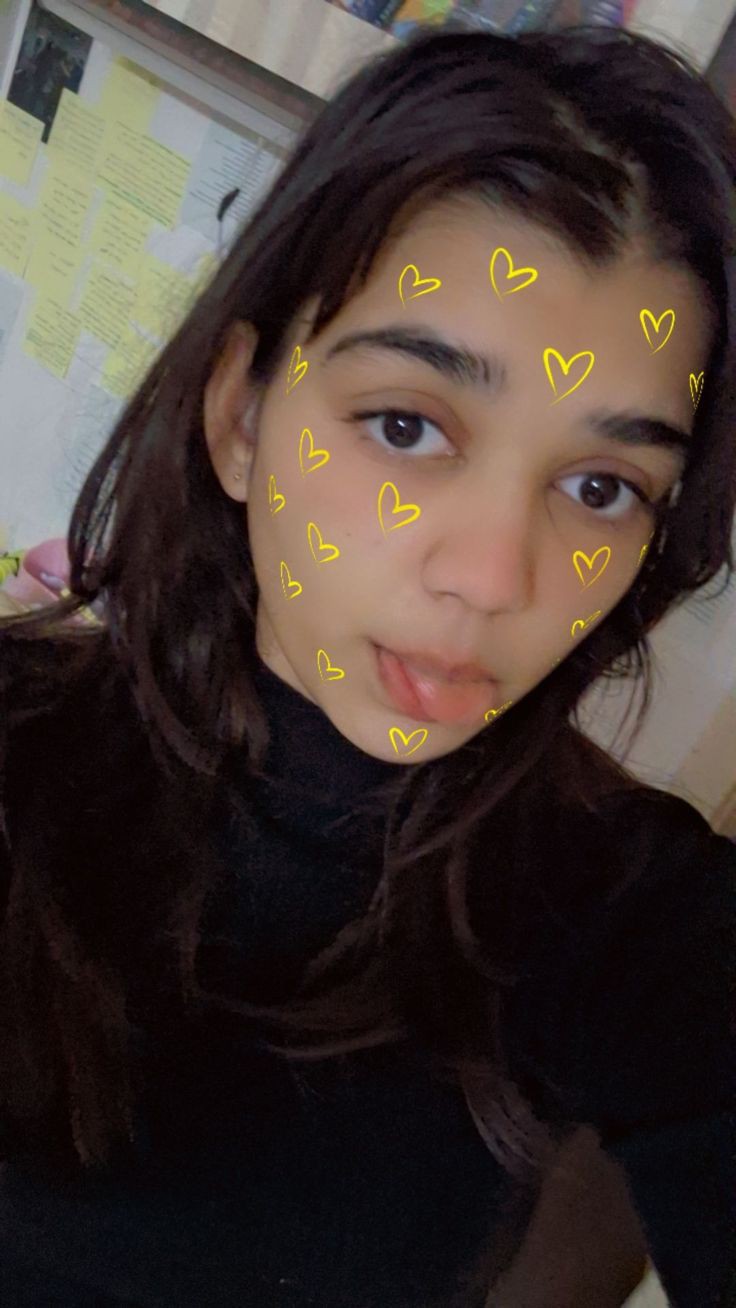 college-real-simple-girl-image