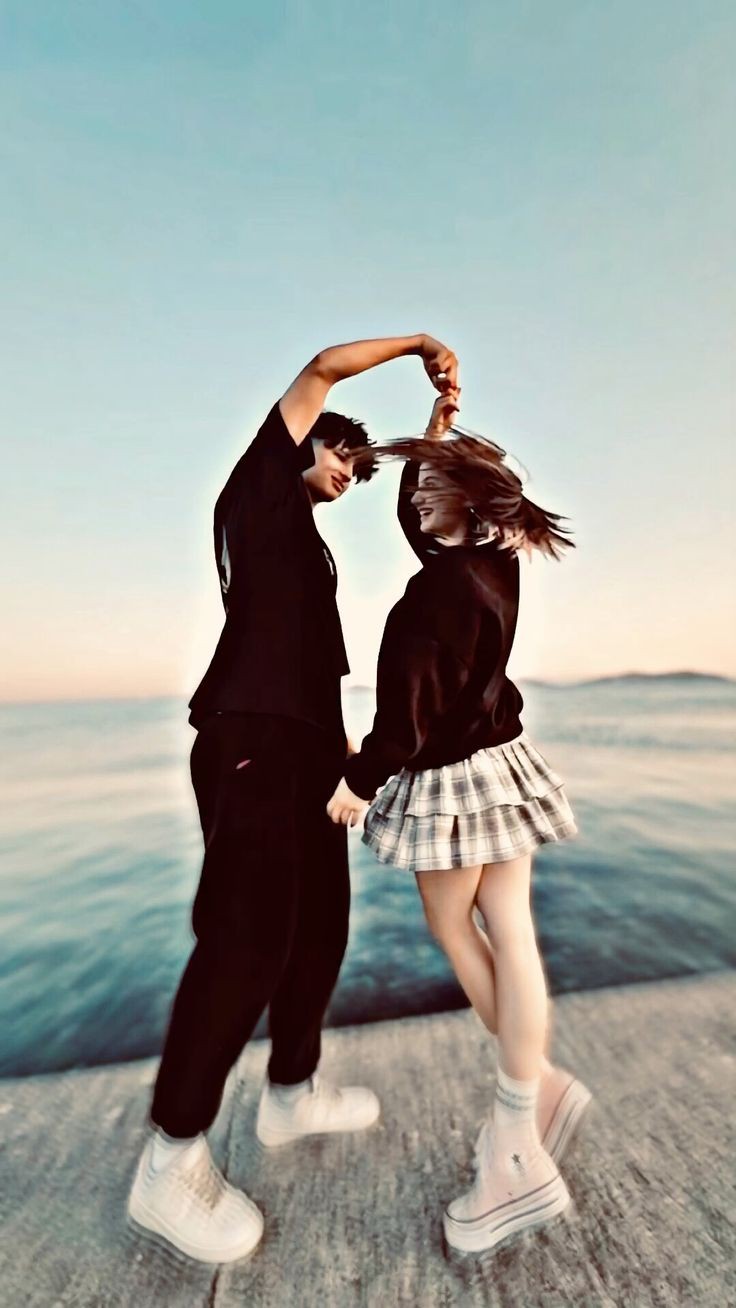 cute-anime-couple-dp-for-instagram