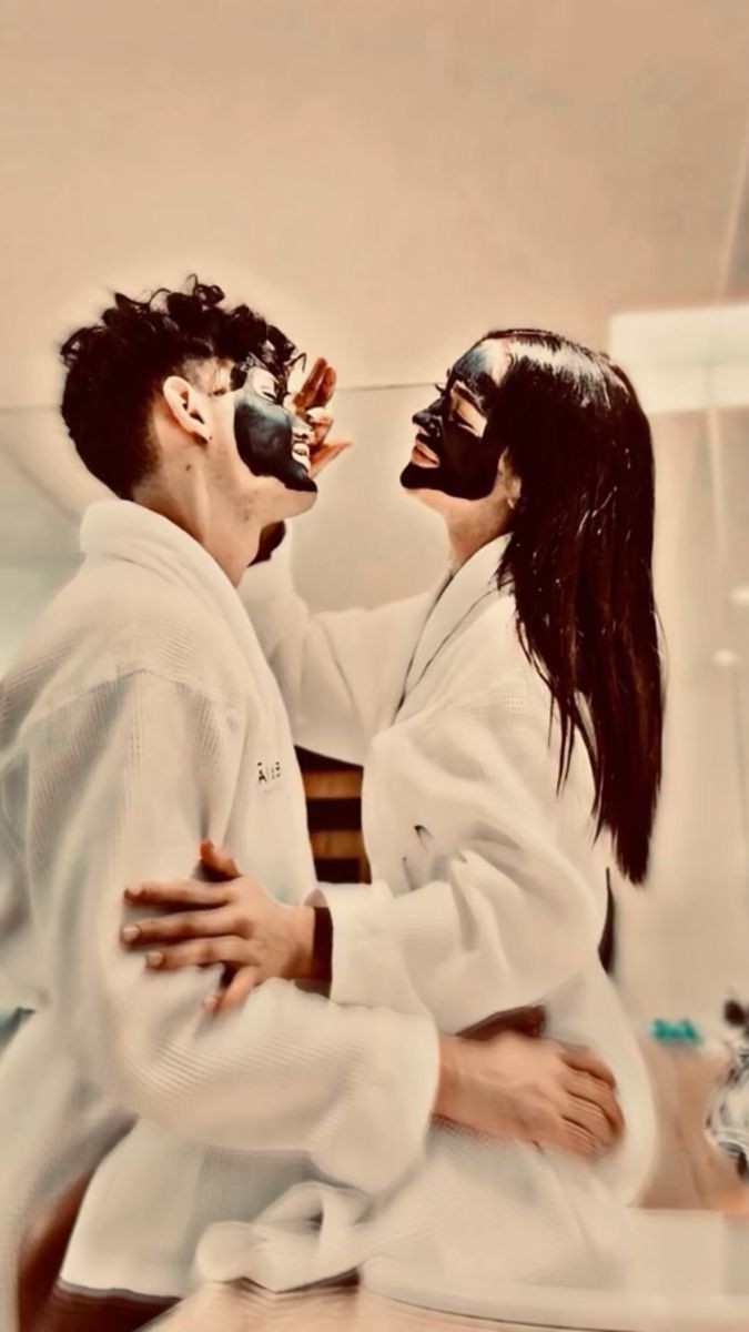 cute-couple-dp-for-instagram-cartoon-half-half