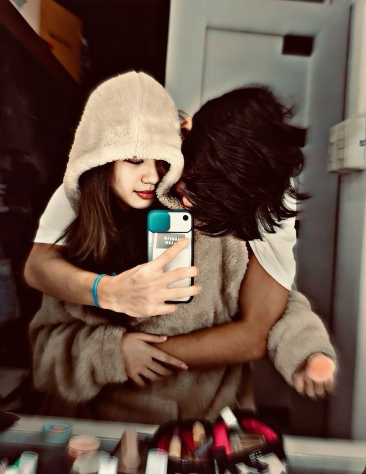 cute-couple-dp-for-instagram-half-half-aesthetic