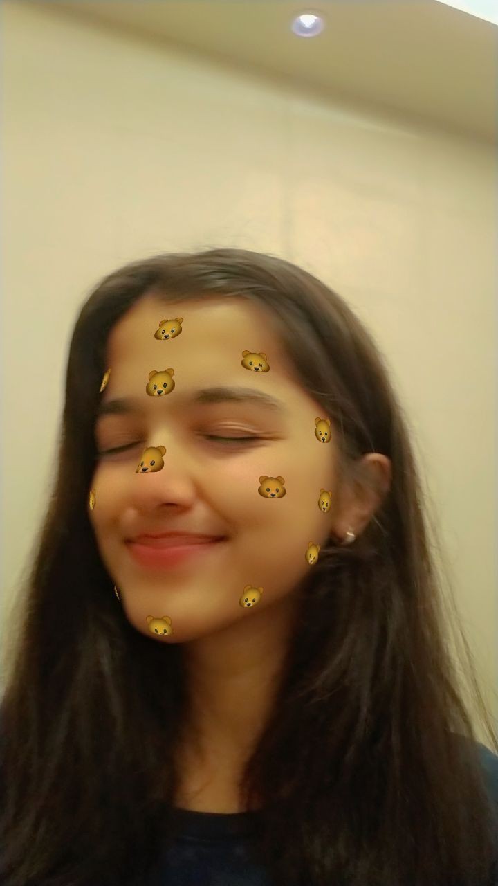 cute-real-simple-girl-image-hide-face