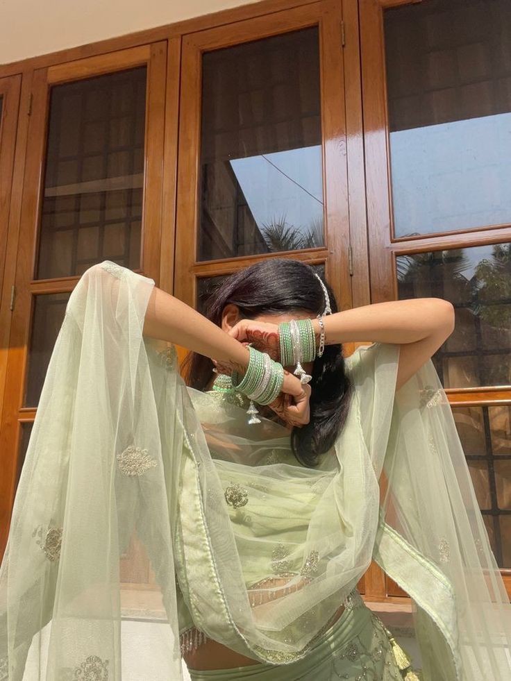 hidden-face-dp-for-girls-with-attitude