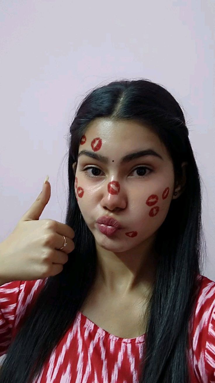 hide-face-girl-pic-back