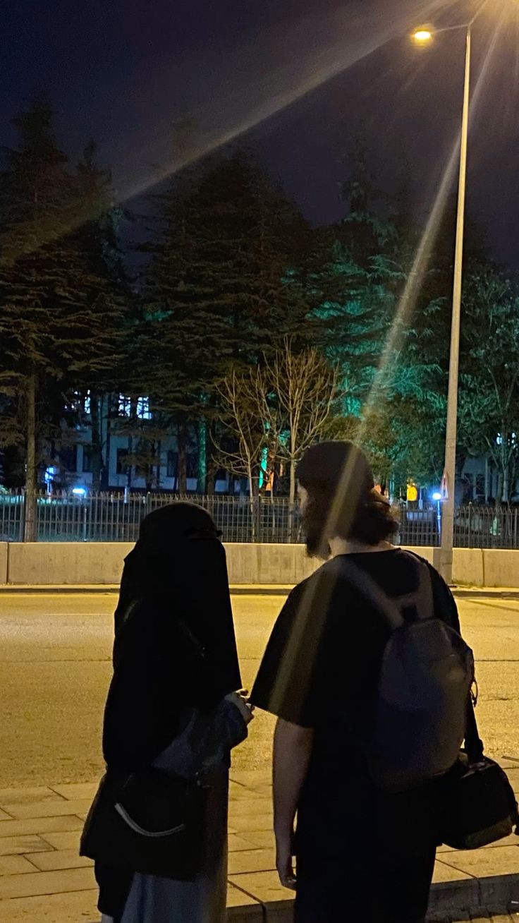 hijab-girl-dp