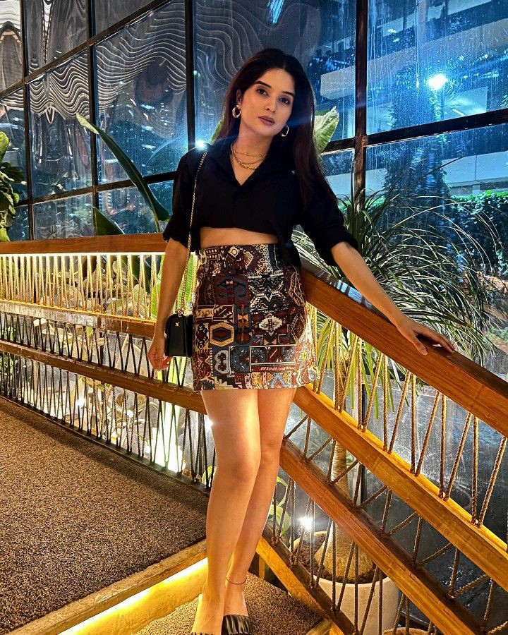 instagram-dp-for-girls-alone