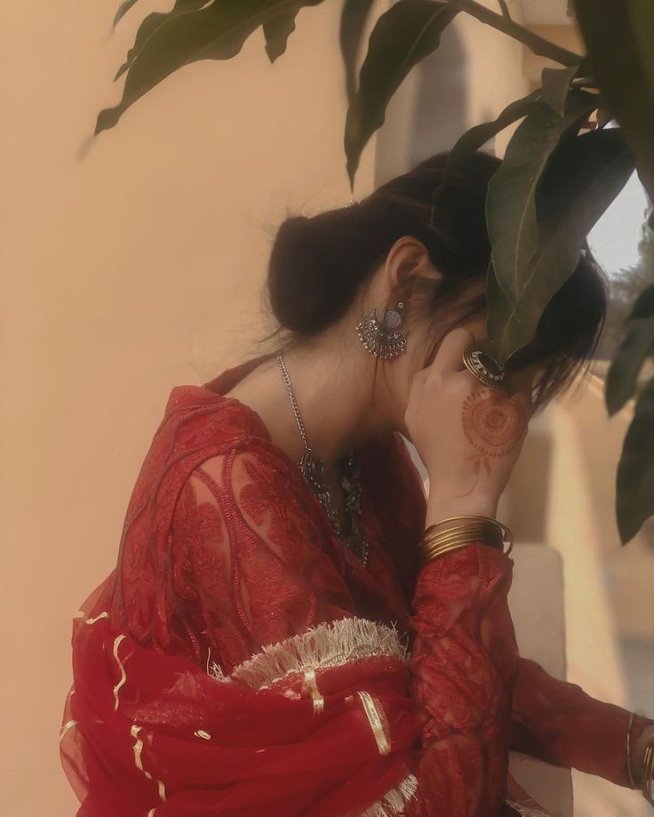 mystery-girl-profile-picture-for-instagram