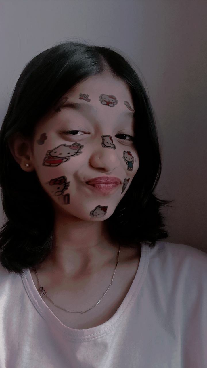 real-cute-simple-girl-pic-download