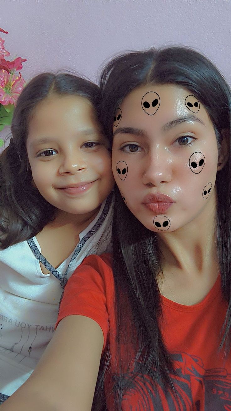 snapchat-real-simple-girl-image-hide-face