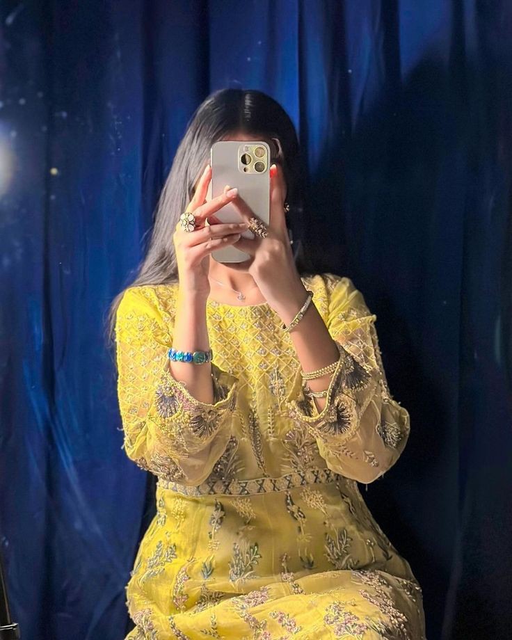 stylish-hidden-face-for-facebook