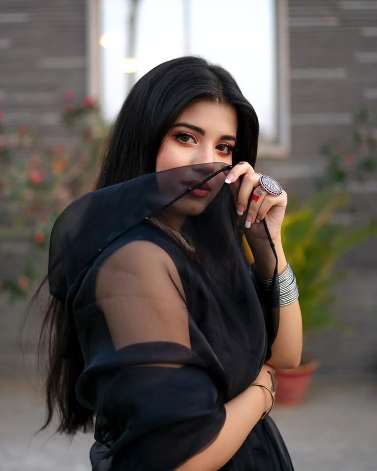 stylish-hidden-face-girls-dpz