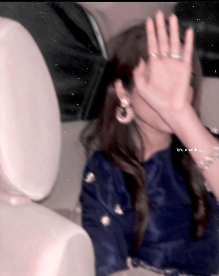 aesthetic-dp-cartoon-girl