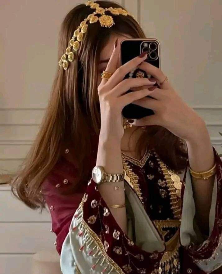 girl-photo-dp-alone