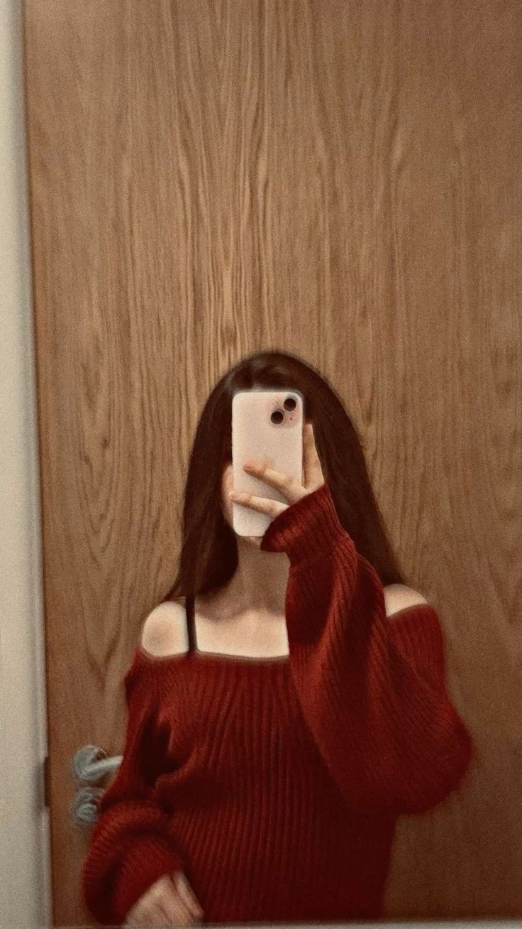 girls-mirror-selfie-dp-for-instagram