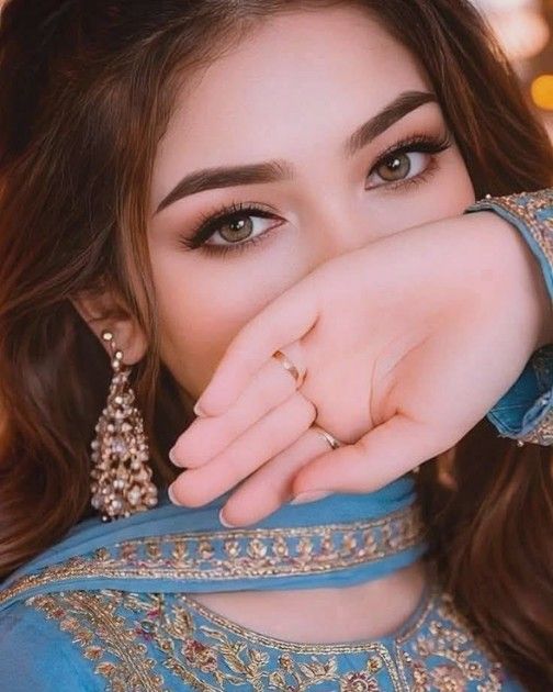 WhatsApp Profile Picture for Girls Stylish DP Ideas