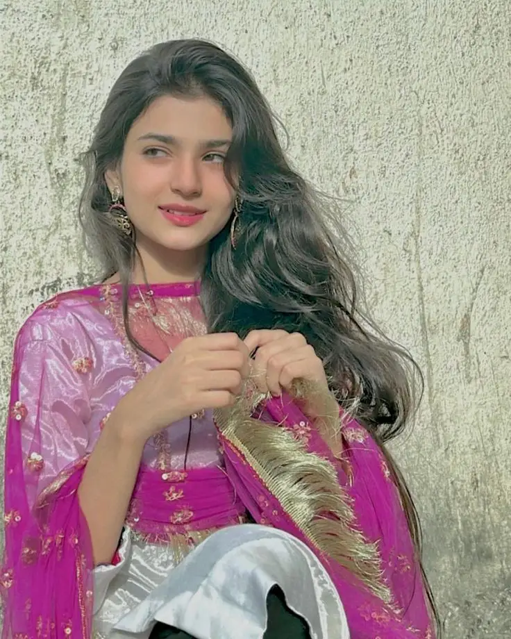 attitude-girl-dp-a