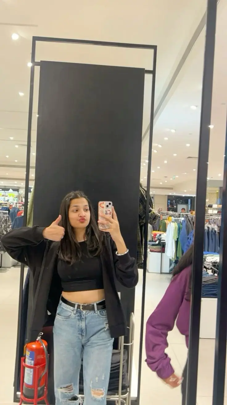 attitude-girl-dp-chasma
