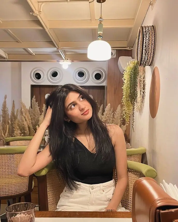 cute-girl-dp