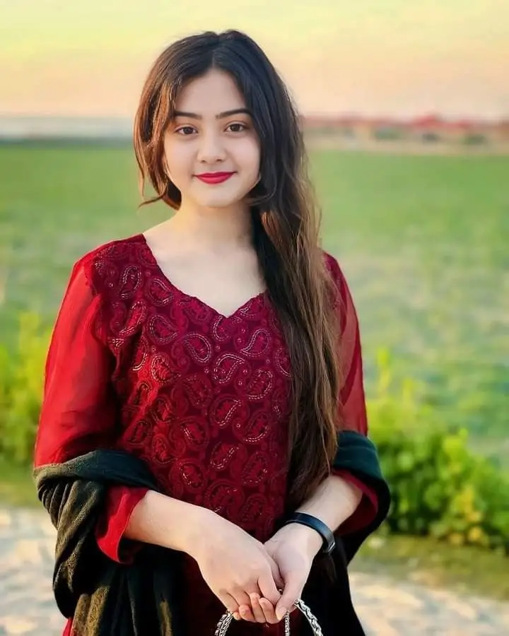 cute-love-dp-pic-girl-simple