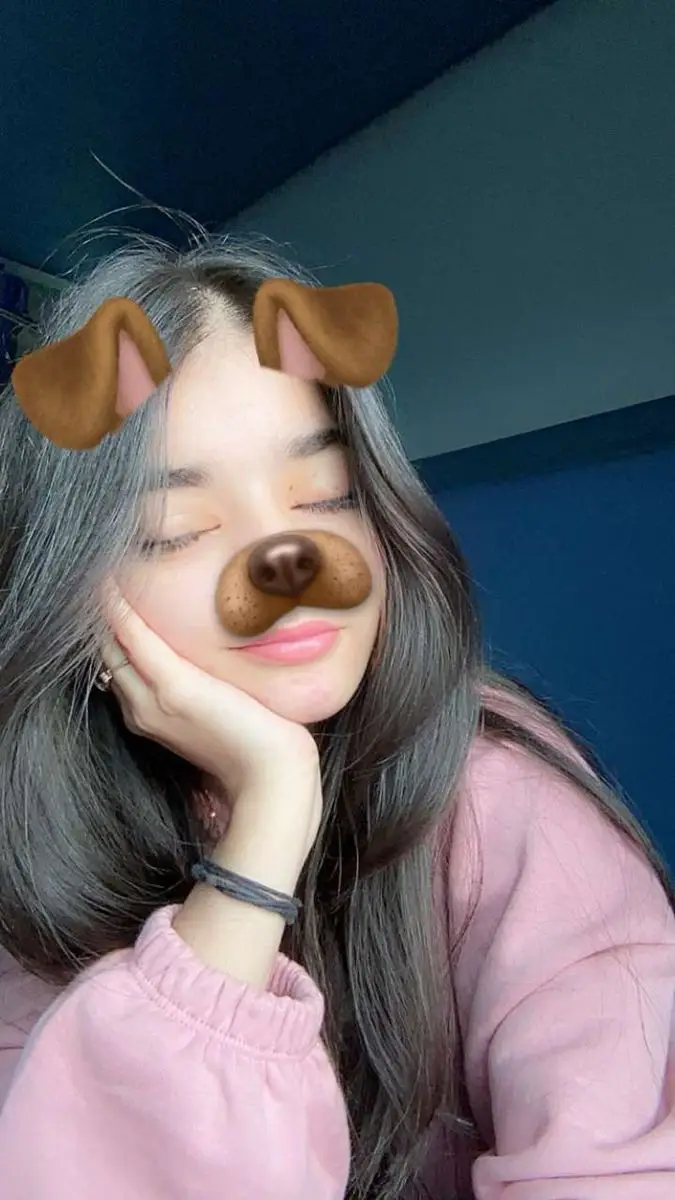 real-simple-girl-image-hide-face-instagram